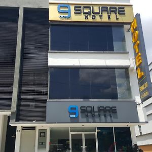 9 Square Hotel - Seri Kembangan